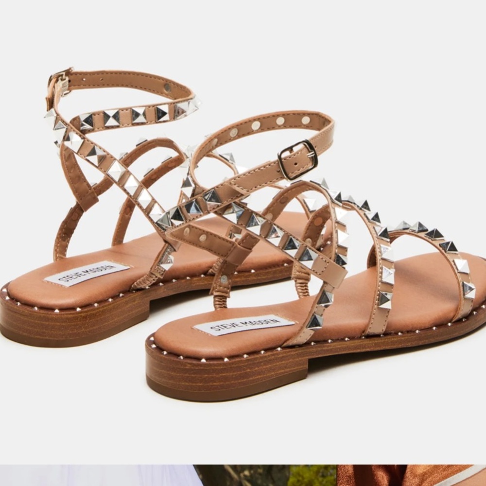 Steve Madden travel tan rockstud sandals — 6 - Picture 5 of 9